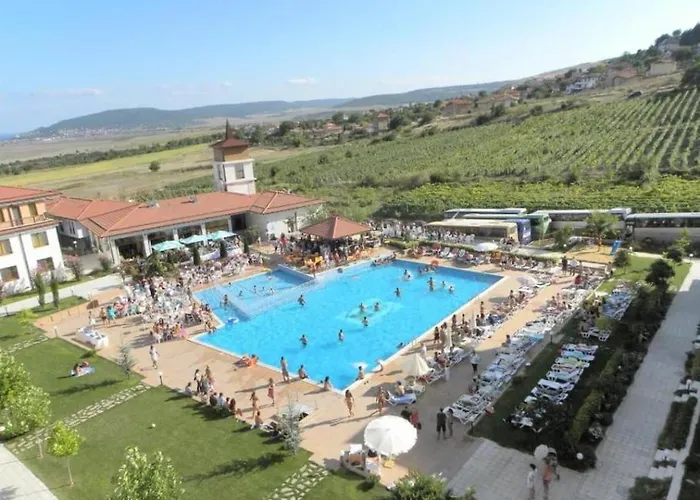 Appartamento жаклин к.к. хармони хилс *