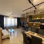 Appartement жаклин к.к. хармони хилс *