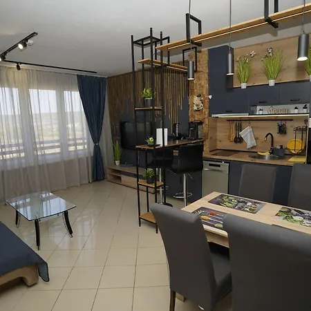 жаклин к.к. хармони хилс アパート Rogachevo