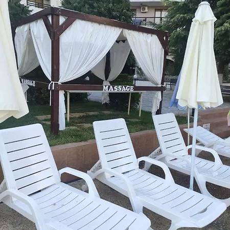 жаклин к.к. хармони хилс Apartment