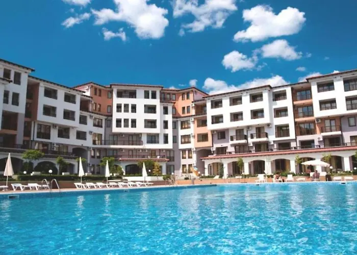 жаклин к.к. хармони хилс Apartment