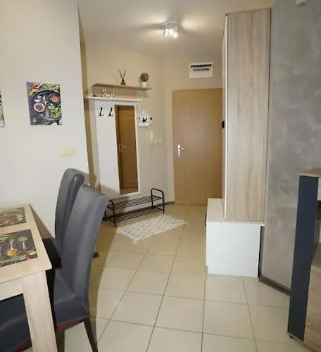 жаклин к.к. хармони хилс Apartment