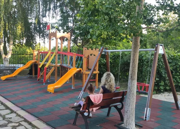 жаклин к.к. хармони хилс *